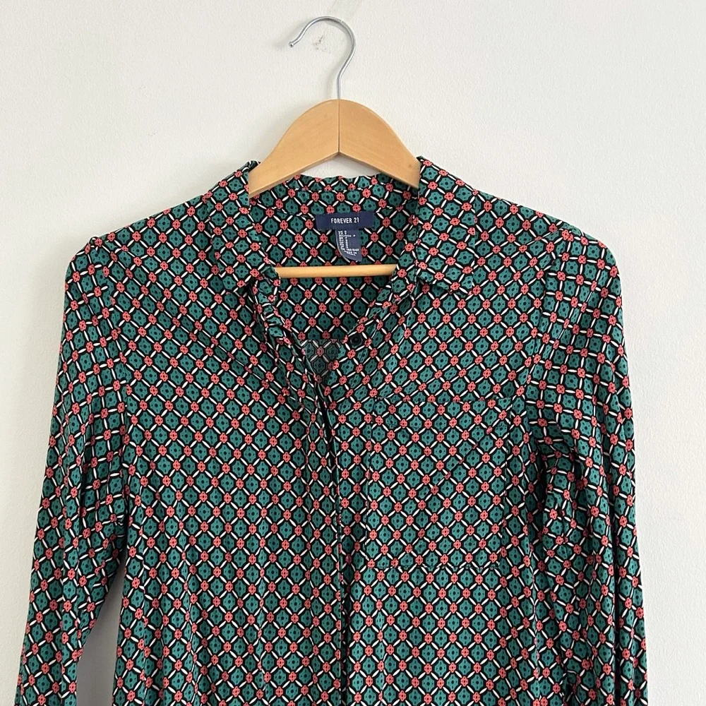 F21 patterned button down - Picture 3 of 3